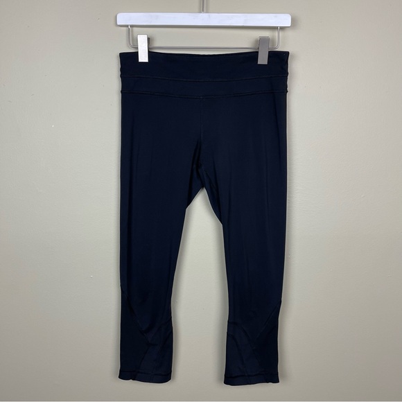 Lululemon Black Cropped Leggings Size 6 - Picture 2 of 7